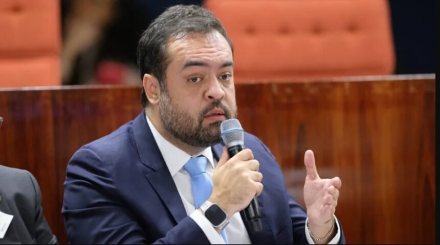 Castro pede a deputados mudanças na PEC da Segurança e emendas para o Rio