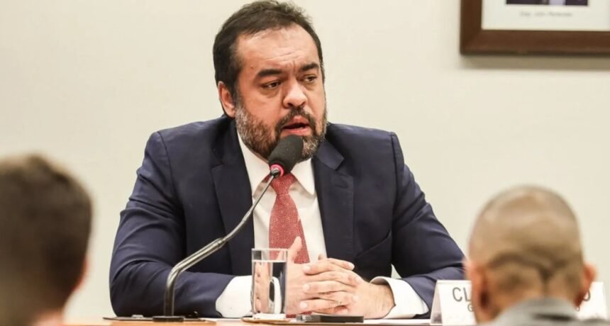 Cláudio Castro lidera ofensiva nacional para classificar PCC e CV como grupos terroristas