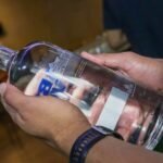 Alerj mira falsificação de bebidas com projetos de rastreio e reciclagem