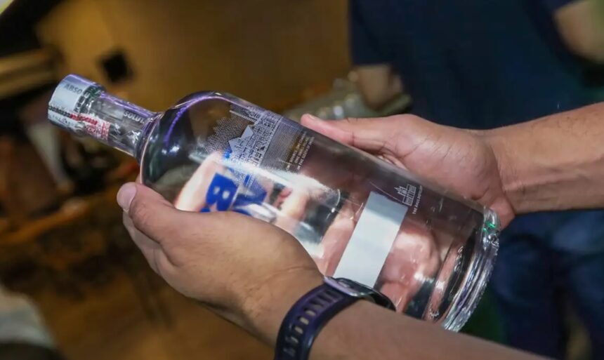 Alerj mira falsificação de bebidas com projetos de rastreio e reciclagem