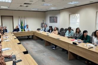 Governo do RJ cria núcleo para coordenar ações em casos de intoxicação por metanol