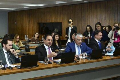 Flávio Bolsonaro acelera tramitação e Estatuto da Vítima vai direto ao Plenário