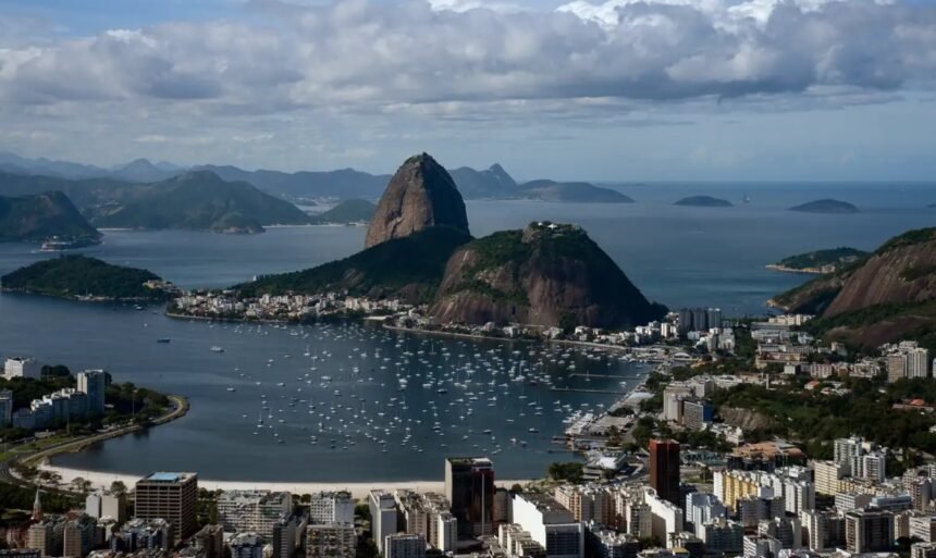 Rio de Janeiro lidera explosão do turismo internacional e faz Brasil bater recorde histórico