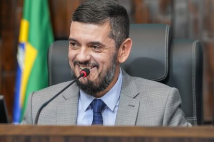 Rodrigo Bacellar lidera iniciativa para diagnóstico precoce de pé torto congênito em recém-nascidos