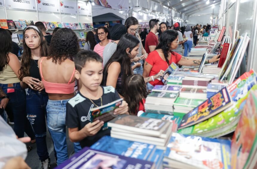 FLIS 2025: Literatura, sustentabilidade e diversidade marcam a Feira Literária de Saquarema