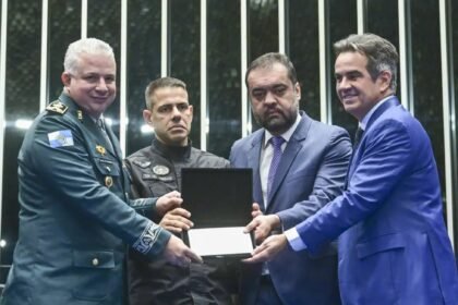 Congresso homenageia Operação Contenção do governo do Rio