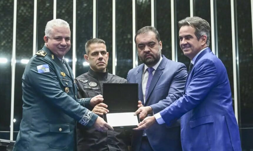 Congresso homenageia Operação Contenção do governo do Rio