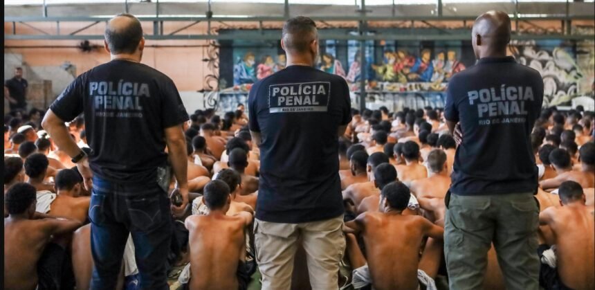 Cláudio Castro ganha holofotes na CPI do Crime após ofensiva histórica no Rio