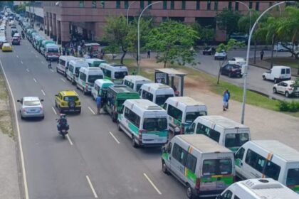 Jaé: motoristas de vans denunciam 'caixa-preta' da bilhetagem e levam caso ao MPRJ