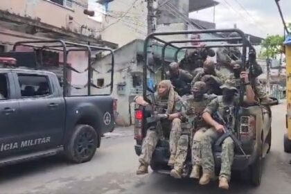 Crime volta a tremer: traficantes retiram barricada antes da chegada da polícia