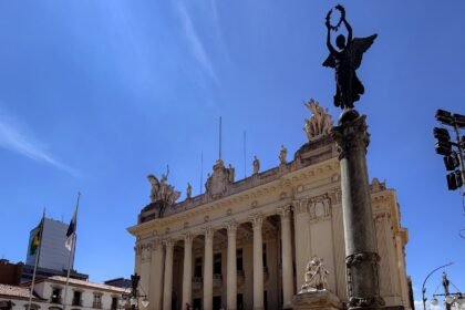 Palácio Tiradentes encena a história: visita teatral celebra a Proclamação da República