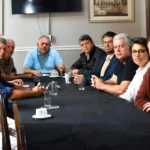 Câmara de Petrópolis discute crise financeira e atrasos salariais