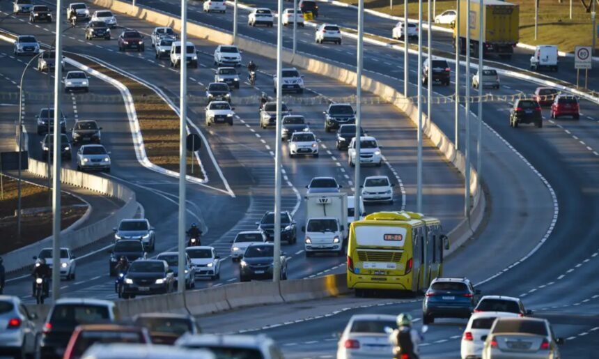 IPVA 2026 no RJ: calendário é divulgado com desconto para pagamento à vista