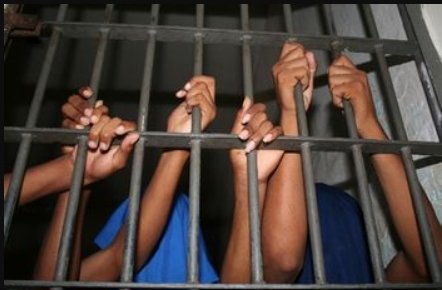 População poderá decidir em 2028 se reduz maioridade penal para 16 anos