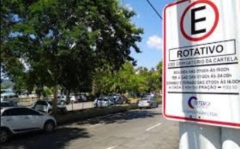 Justiça desmonta 'indústria da multa' em Niterói: moradora tem CNH e licenciamento salvos