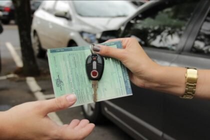 Câmara aprova projeto que livra compradores de carros usados de multas antigas