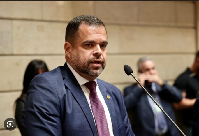 Vaga na rua por R$ 50: vereador denuncia 'máfia dos flanelinhas' na Urca e cobra fiscalização