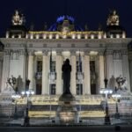 Palácio Tiradentes brilha com iluminação natalina