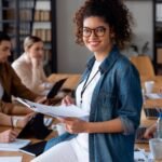 Fim dos estágios? Lei que prevê salário mínimo pode fechar porta de entrada no mercado de trabalho