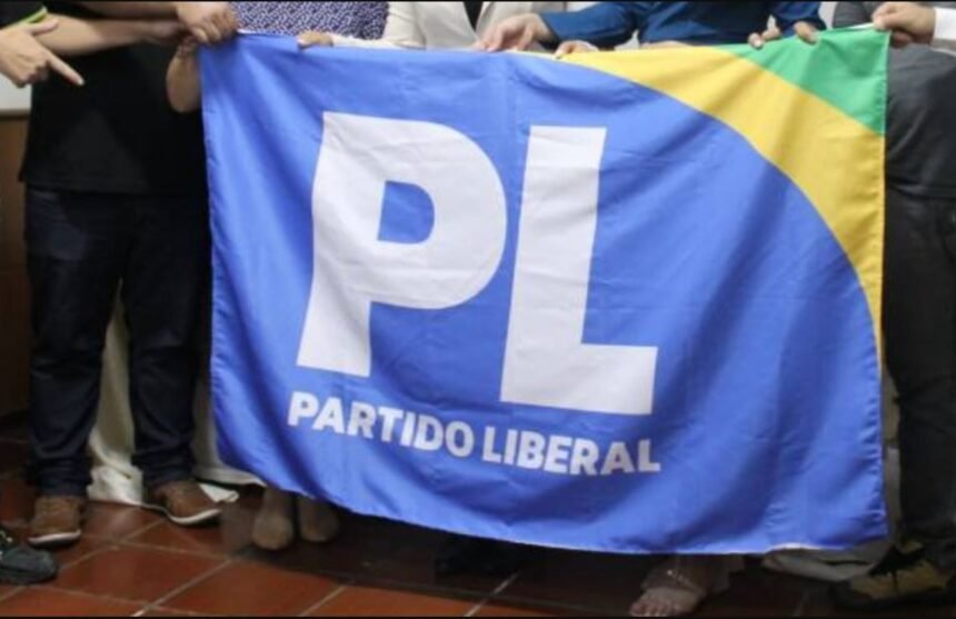 PL é o partido que mais cresce na preferência do brasileiro enquanto o PT fica estagnado