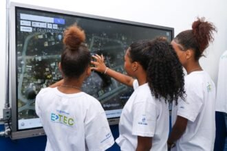 Governo do Rio abre 200 mil vagas para 2026 em escolas da rede estadual