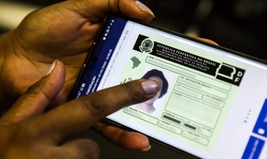 CNH terá renovação automática; exigência de Gov.br Ouro acende alerta de vigilância