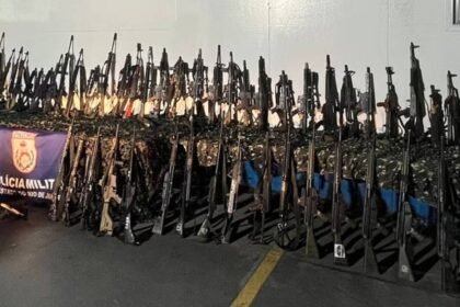 Quase mil fuzis fora das ruas: Estado do Rio bate recorde em 2025