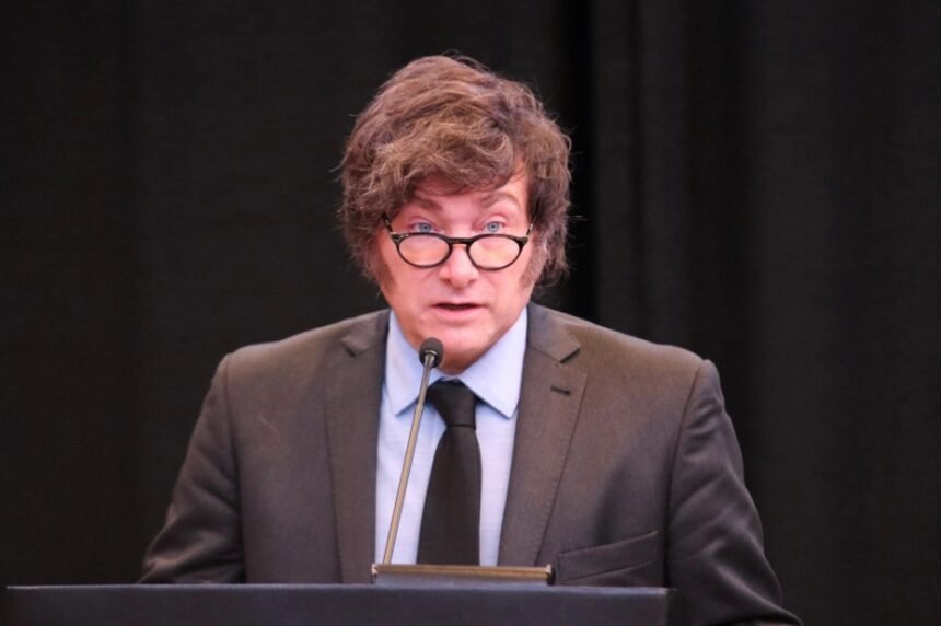 Milei anuncia articulação para bloco de direita na América do Sul