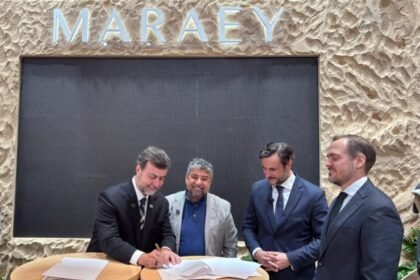 Maricá firma acordos bilionários na maior feira de turismo do mundo