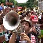 PM mobiliza 1.410 policiais e monta 23 pontos de revista para megablocos no Centro do Rio