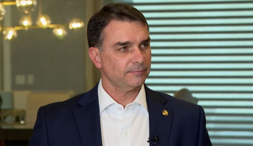 Flávio na frente: senador ultrapassa Lula e se consolida como força da direita, mostra pesquisa