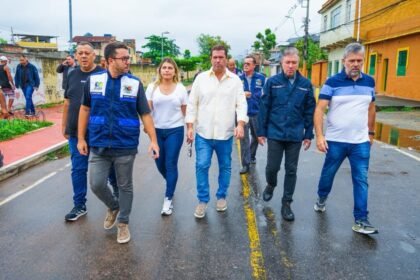 Prefeito Léo Vieira cobra manutenção da passagem de nível em Tomazinho durante vistoria ao viaduto da MRS