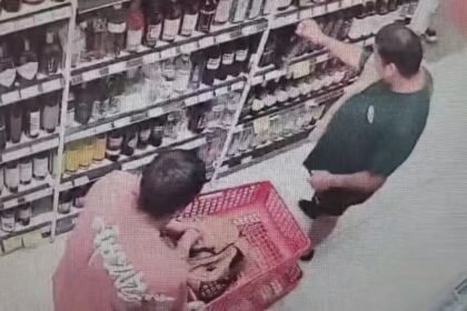 Impunidade atrai bandidagem: gringos enchem sacolas e saem do supermercado sem passar pelo caixa!