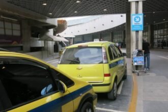 Prefeitura reajusta tabela de preços de táxis nos principais pontos de chegada ao Rio