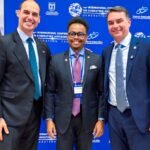 Com Flávio Bolsonaro, Rafael Satiê participa de conferência internacional no Parlamento israelense
