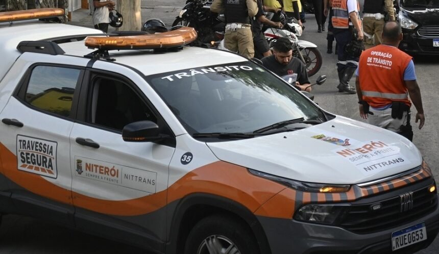 Cofrinho cheio: Niterói gasta R$ 12 milhões em aluguel de carros para a NitTrans