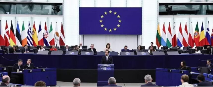 Parlamento Europeu endurece política migratória e abre caminho para deportações