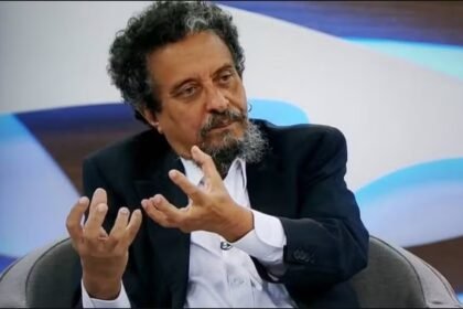 Ex-marqueteiro de Lula diz que 'desfile pró-Lula' é 'tiro no pé'