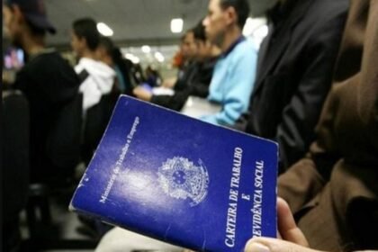 FecomercioSP alerta: PEC da jornada pode gerar inflação e desemprego sem desoneração da folha