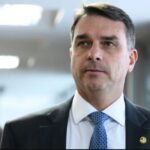 SUS nota 10: Flávio Bolsonaro prepara 'Plano Real da Saúde' para programa de governo