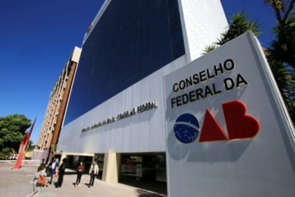 Advogado não é figurante: OAB reage e critica PF por atropelar prerrogativas