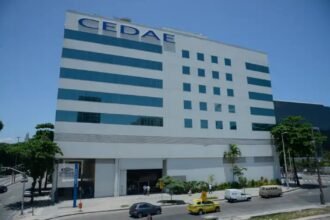 Conta de água: Governo do RJ busca saída para evitar aumento após Cedae recuar de acordo