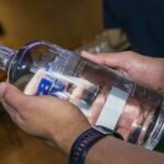 Fim da bebida batizada: Alerj aprova QR Code obrigatório no Rio