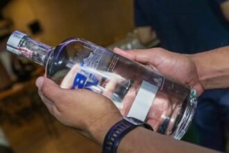 Fim da bebida batizada: Alerj aprova QR Code obrigatório no Rio