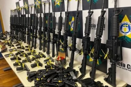 Além das divisas: Polícia Civil do Rio desmantela esquema nacional de tráfico de fuzis