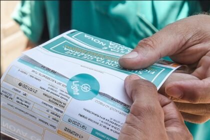 Reajuste aprovado pela Câmara já faz carioca pagar mais caro pela conta de luz. Veja quem votou pelo aumento