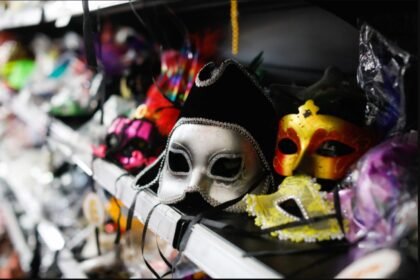 Violência muda a fantasia: cidade em PE proíbe uso de máscaras durante o carnaval