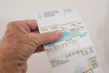 Pagando caro? Veja os vereadores que votaram contra o aumento na conta de luz dos cariocas