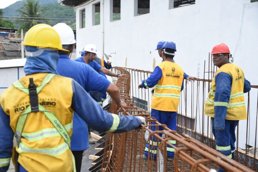Governo do Estado avança nas obras do Circo Cultural Chatuba com concretagem de nova laje
