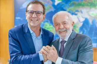 O prefeito do Rio, Eduardo Paes (PSD), e o presidente Lula (PT)